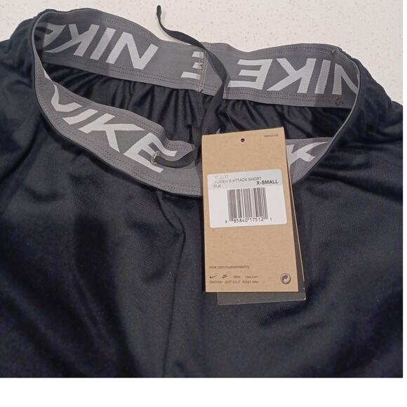 New NIKE Womens attack short TCA Black Size XS - Picture 4 of 6